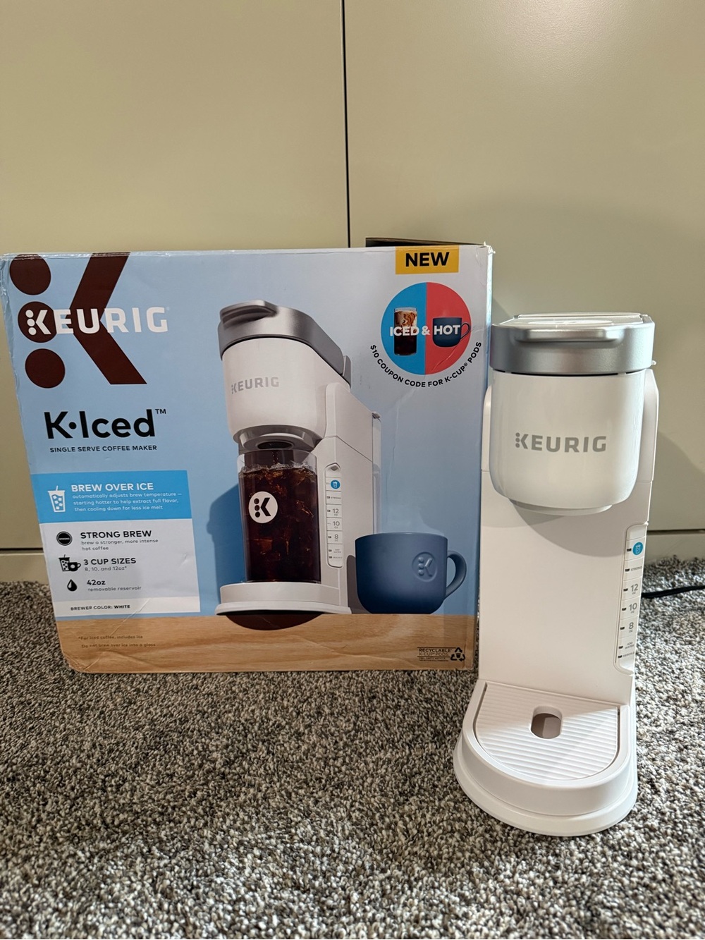 NEW white Keurig K-Iced Single Serve Coffee Maker - iced & hot options